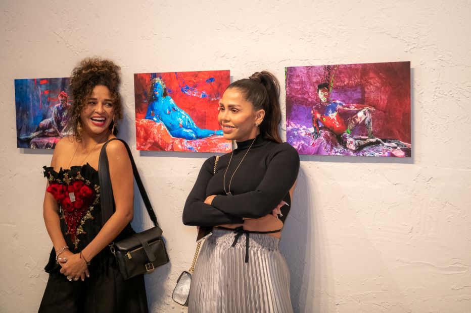 Arts Connection presenta con éxito la muestra “Goddesses: miramos o nos miran” y anuncia el próximo evento: “PAINTING PERFORMANCE & TALK”